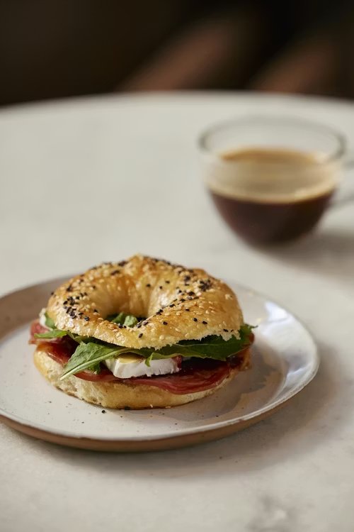 Veggie bagel sandwich